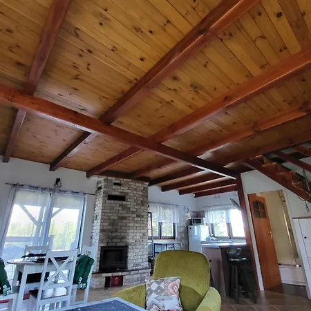 Dom Nad Jeziorem Orzyskim 펜션